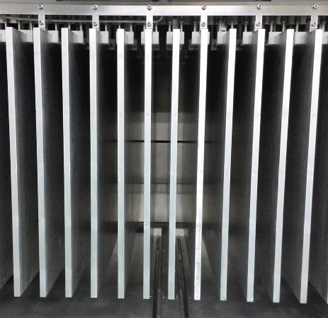 平板垂直式電極結構-普樂斯等離子清洗機